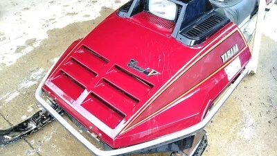 Yamaha  ENTICER EXCEL V Hood Light Hinges Snowmobile Nice Shape no cracks - Image 1 of 4