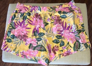 Style & Co. Women's Yellow with Floral Print Shorts, Size XL - Picture 1 of 3
