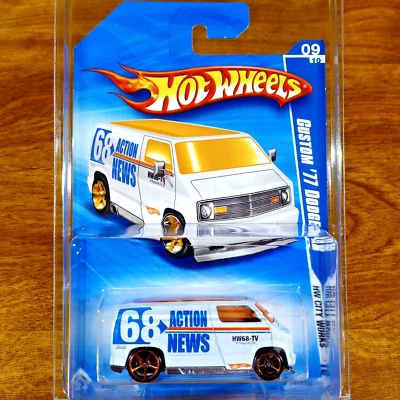 Dodge Van White 68 Action News 2010 9/10 117 Hot Wheels HW City Works Custom '77 Foto 1 de 3