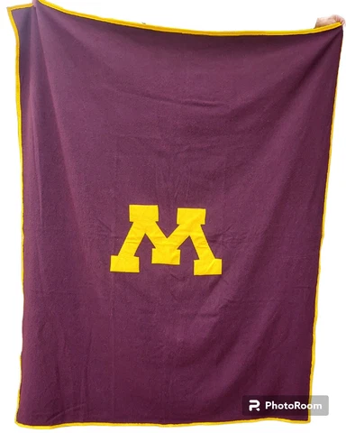 University of Minnesota Vintage Oversized Wool Stadium Blanket 72"x90" Cover