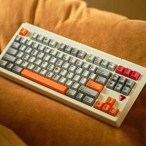 JUEGO DE SUBTECLADOS DE PERFIL DE CEREZA TUT R2 TINTE GRUESO PBT PARA TECLADO 87 - Imagen 1 de 7