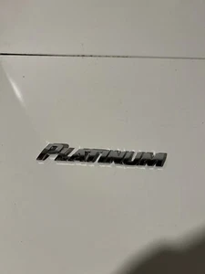 2020 Toyota Sequoia Rh Quarter Platinum Emblem, Preowned - Bild 1 von 2