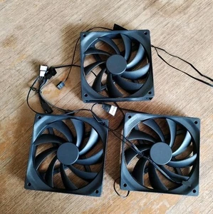 3x NZXT F120Q Quiet Airflow Fans Black - Photo 1/3