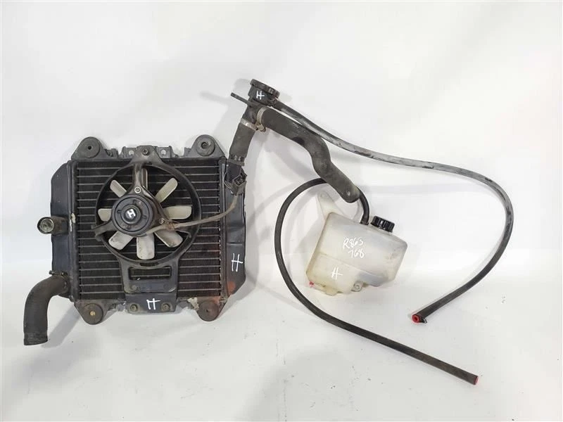 Ventilador de radiador desbordamiento de refrigerante OEM 2006 Kawasaki Ninja 250 Foto 1 de 4