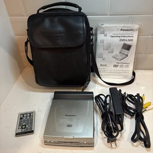 Panasonic DVD L50 DVD/CD Player mit Fernbedienung, Koffer, AV-Kabel, Netzkabel & Anleitungen - Bild 1 von 17
