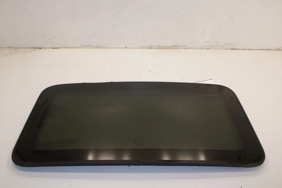 2011-2023 Dodge Charger GT AWD Roof Sunroof Window Glass 68091791AA OEM - Image 1 of 4