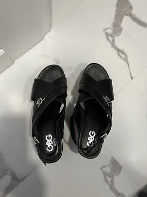 Sandalias Guess para mujer  Foto 1 de 4