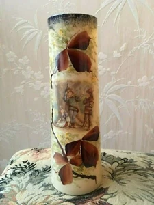 Joli vase en verre opaline - Picture 1 of 7