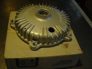 228889 Tambour Frein Roue Avant PIAGGIO Cosa Toutes les Versions Années 80-90 - Picture 1 of 2