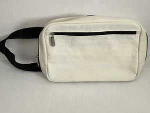 Thirty One Classic Sling Bag, Cream With Black Zippers/strap, Waist Bag - Picture 1 of 9
