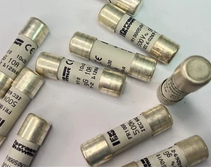 10A 500Vac Fuse 10.3 x 38mm gG 120kA Fast Acting Ceramic Cartridge FR10GG50V10 - Picture 1 of 11