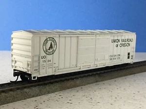 Union Railroad of Oregon UO1524 FMC 50' vagón de carga acanalado doble puerta Athearn HO C6 - Imagen 1 de 7