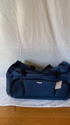 New TAG Ridgefield Lightweight Blue Duffel Bag 25" Rolling Two Wheeled Check In - Image 1 of 4