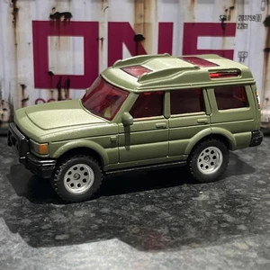 Matchbox Land Rover discovery Custom with real riders - Picture 1 of 6