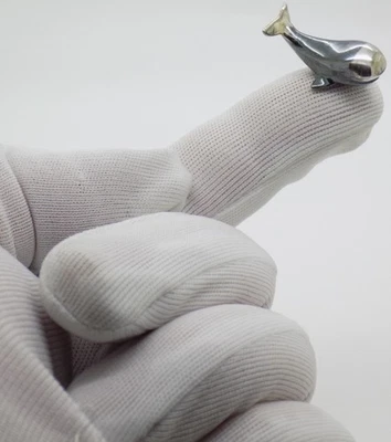 Миниатюрный винтажный итальянский кукольный домик ручной работы из стерлингового серебра 925 пробы с изображением кита микро - Изображение 1 из 4