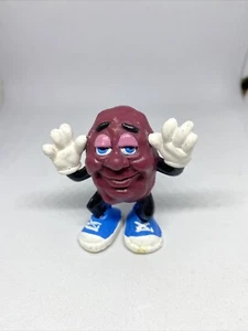 1987 California Raisin Waving Hands Toy Figure Blue Sneakers CALRAB. - Bild 1 von 3