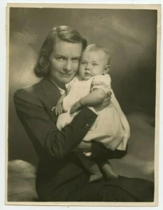 9 x 7 Foto original de Marcus Adams Madame de Boisgelin e hija Anne Francia - Imagen 1 de 2