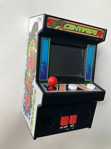 Centipede Mini Arcade Handheld Video Game 1981 Atari Basic Fun 09541- Working - Bild 1 von 9