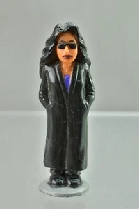 Lil Homies Shady Girl Series 5 Mini Figure 1.75" 1/32 - Picture 1 of 2