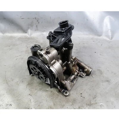 Bomba de vacío de aceite diésel BMW F10 535d F15 X5 35d N57 2014-2018 dañada OEM Foto 1 de 4