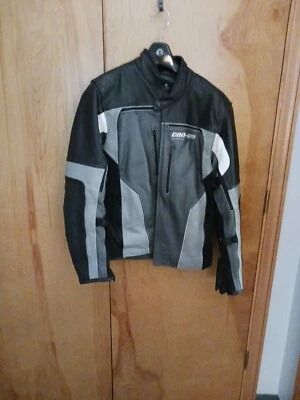 Chaqueta Can-am BRP Spyder GT de Cuero con Cremallera Completa para Hombres Talla Mediana Forrada con Termolite Foto 1 de 4