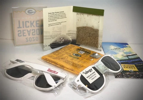 2020 GREEN BAY PACKERS SGA (WOULD HAVE BEEN) SUNGLASSES, HANKY + EXTRAS *READ* Cover