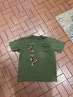 Coogi Australie patch militaire col en V t-shirt vert olive taille XL