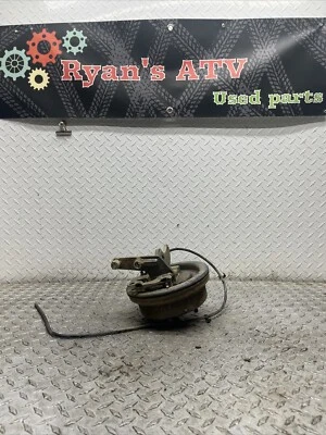 Yamaha Bear Tracker 250 1999 panel de freno delantero derecho zapatas placa de husillo de nudillo Foto 1 de 4