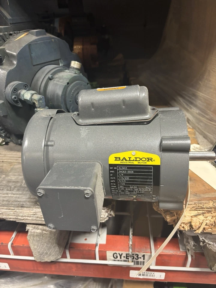 NEW NO BOX BALDOR KL3403 1/4HP 1725RPM 56C TEFC 1PH MOTOR - Image 1 of 4