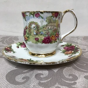 ROYAL ALBERT A CELEBRATION OF THE OLD COUNTRY ROSE GARDEN COFFEE MUG W/ Saucer - Picture 1 of 8