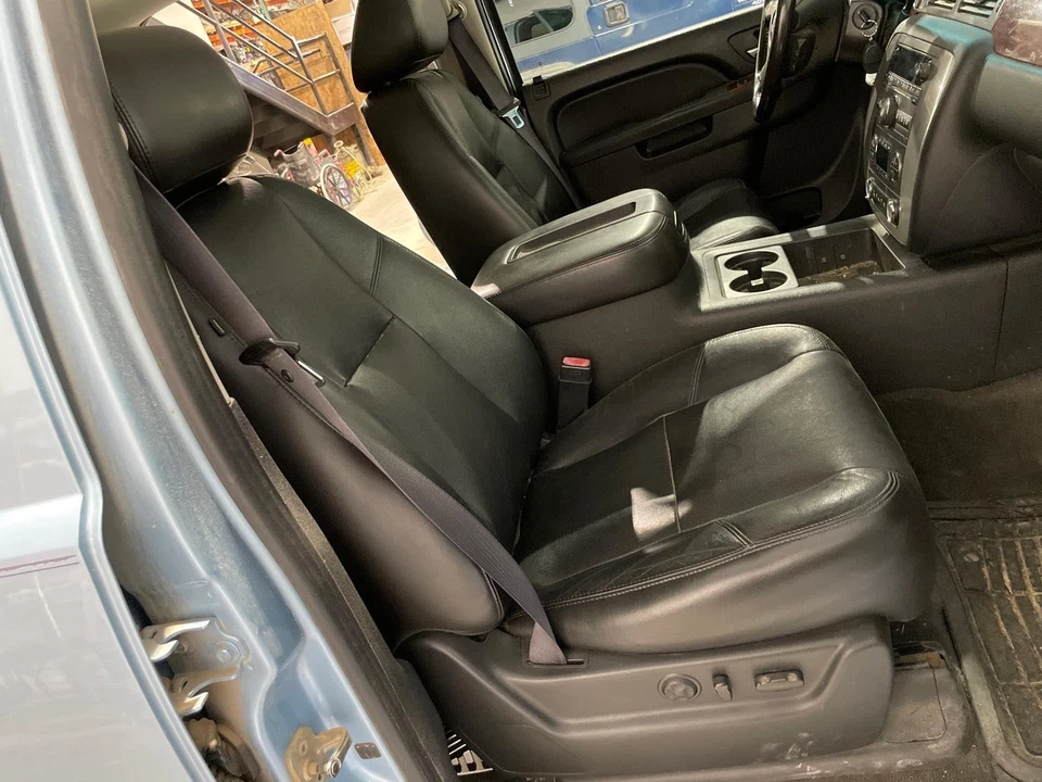 2010 - 2011 GMC Yukon XL1500 Passenger RH Right Black-19I Leather Power Seat Foto 1 de 4