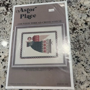 Astor Place grüner Wandteppich Engel gezählt Kreuzstich Muster Weihnachten - Bild 1 von 9