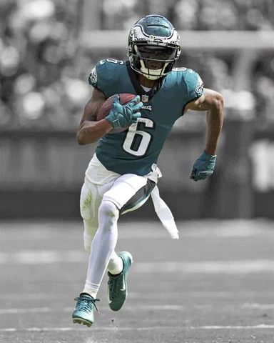 Philadelphia Eagles DEVONTA SMITH Glossy 8x10 Photo Spotlight Football Poster Cover