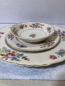 Federal Shape Syracuse Rosemoor Dinner & Bread Plate + Berry Bowl [3 pcs total] - Picture 1 of 11