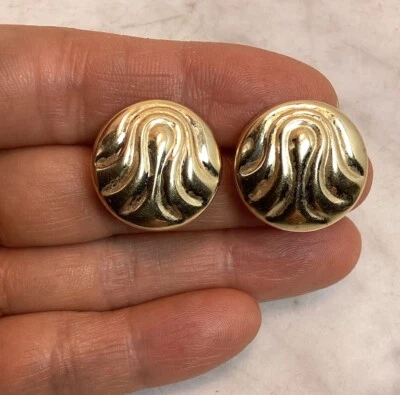 Vintage 14K Yellow Gold Circle Curve Lines Omega Back Earrings 4.9 Grams - Image 1 of 4