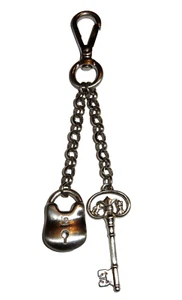 Liz Claiborne Lock & Key Keychain Hang Tag Key Fob - Picture 1 of 7