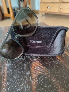 Sonnenbrille Unisex Tom Ford Modell Robert Grau/Braun - Bild 1 von 6