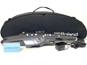 Instrumento sintetizador de viento digital gris aerófono Roland AE-10 con estuche - Imagen 1 de 19