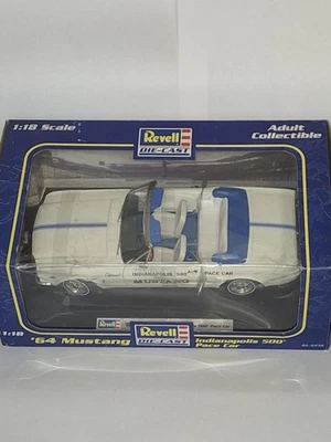 1965 Mustang Convertible Indy 500 Pace Car 1/18 Scale by Revell "HTF” Rare - Image 1 of 4