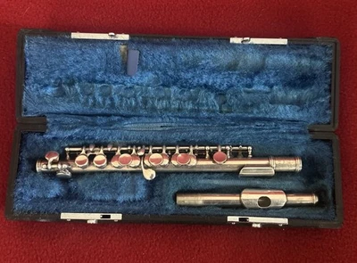 De colección ARMSTRONG PICCOLO Elkhart Ind. Con Estuche 25 24760 RE-ACOLCHADO ~ 1975 SP Foto 1 de 4