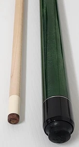 GREEN 2pc LUCKY L3 MCDERMOTT BILLIARD GAME POOL CUE STICK DENTED 19OZ - Picture 1 of 7