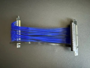 LOUQE Kobalt PCIE 4 Riser Cable - Zdjęcie 1 z 6