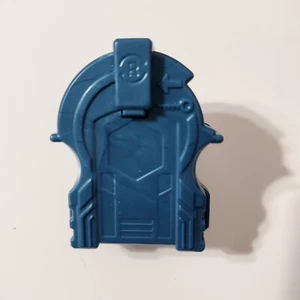 Beyblade 2010 Launcher Tomy Hasbro Sky Blue Pull Toy Spinning Top - Picture 1 of 2