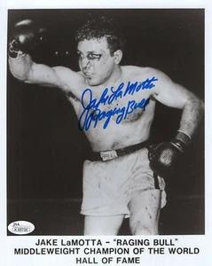 JAKE LAMOTTA HAND SIGNED 8x10 PHOTO BLOODY POSE RAGING BULL JSA - Picture 1 of 1