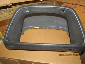 90 TRACKER INSTRUMENT CLUSTER SPEEDOMETER DASH BEZEL  (will fit other years) - Bild 1 von 3