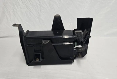 Conjunto de unidad de bote de carbón evap 2007-2008 Mitsubishi Outlander ES 3,0 L Foto 1 de 4