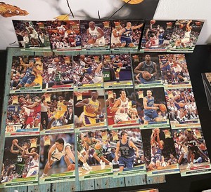 NBA 1992 Rookie Fleer Ultra 24 Card Lot  Basketball Laettner Ellis Webb Howard +