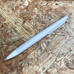 Pluma táctil grande UTL-005 color blanco natural para ""Nintendo DSi LL"" original oficial - Imagen 1 de 10