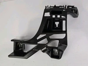 2016 - 2019 MERCEDES GLS450 X166 REAR BUMPER RIGHT PASSENGER MOUNT BRACKET - Picture 1 of 3