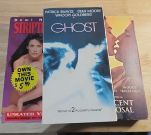 lot 3 VHS Demi Moore Striptease, Patrick Swayze Ghost, Indecent proposal - Picture 1 of 8